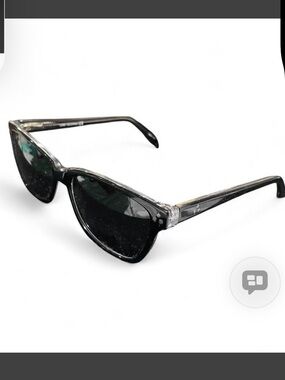 Classic Black Cat-Eye Women's Sunglasses